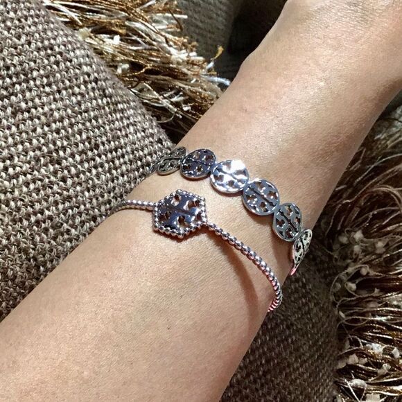 TORY BURCH CIRCLE LOGO SILVER BRACELET - Picture 1 of 8